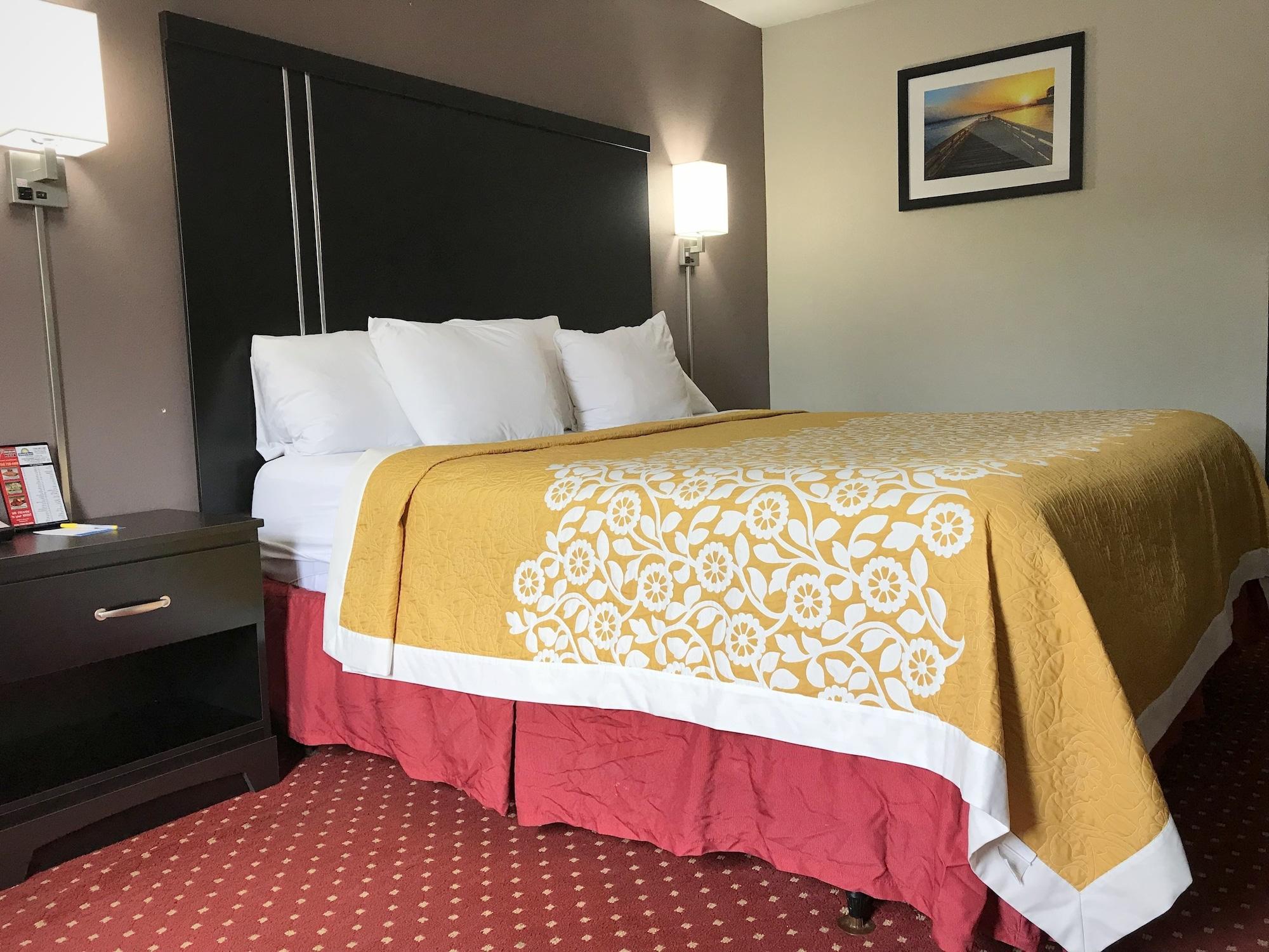 Days Inn By Wyndham Livonia Canton Detroit מראה חיצוני תמונה