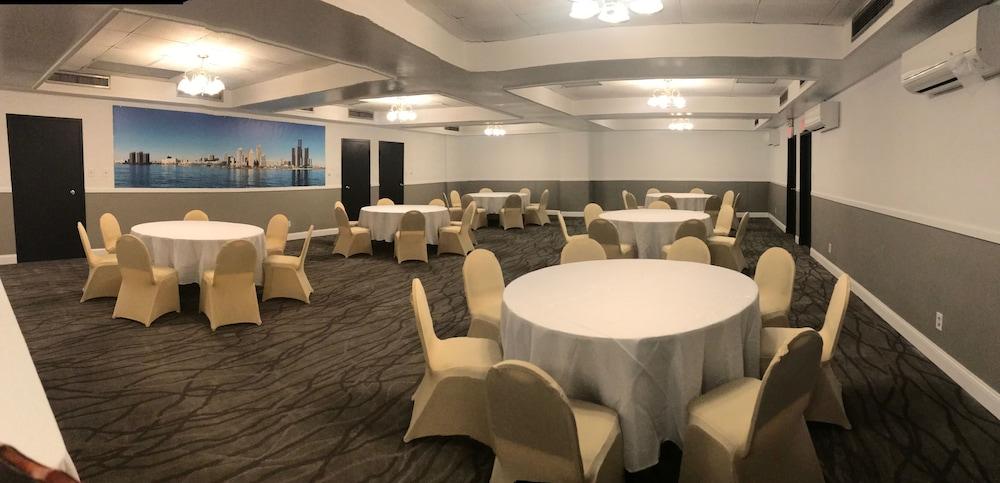 Days Inn By Wyndham Livonia Canton Detroit מראה חיצוני תמונה